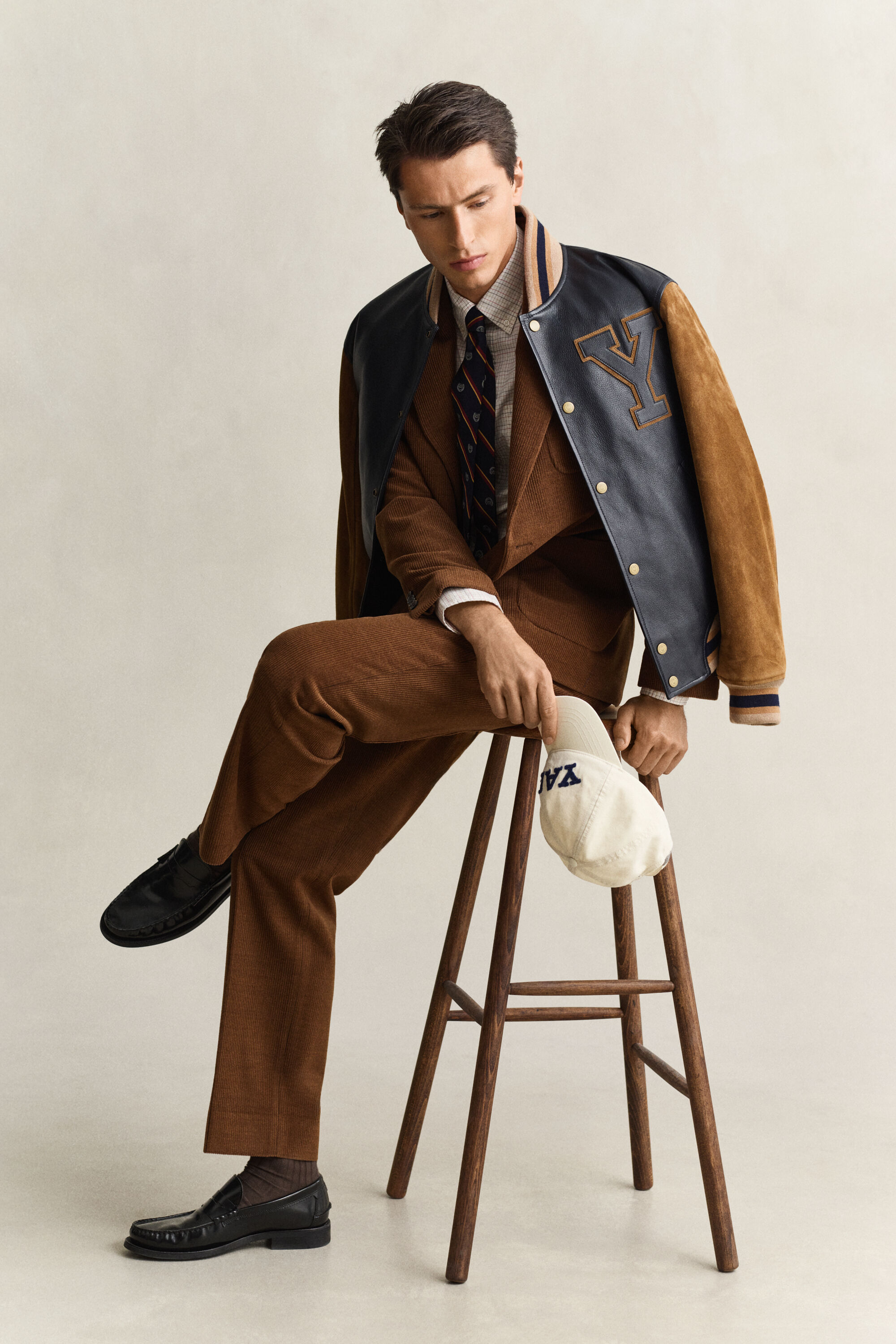 Blazer em bombazina e lã Gant x Yale