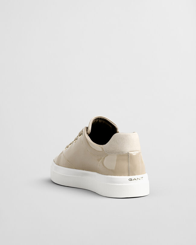 T&eacute;nis em pele envernizada Avona