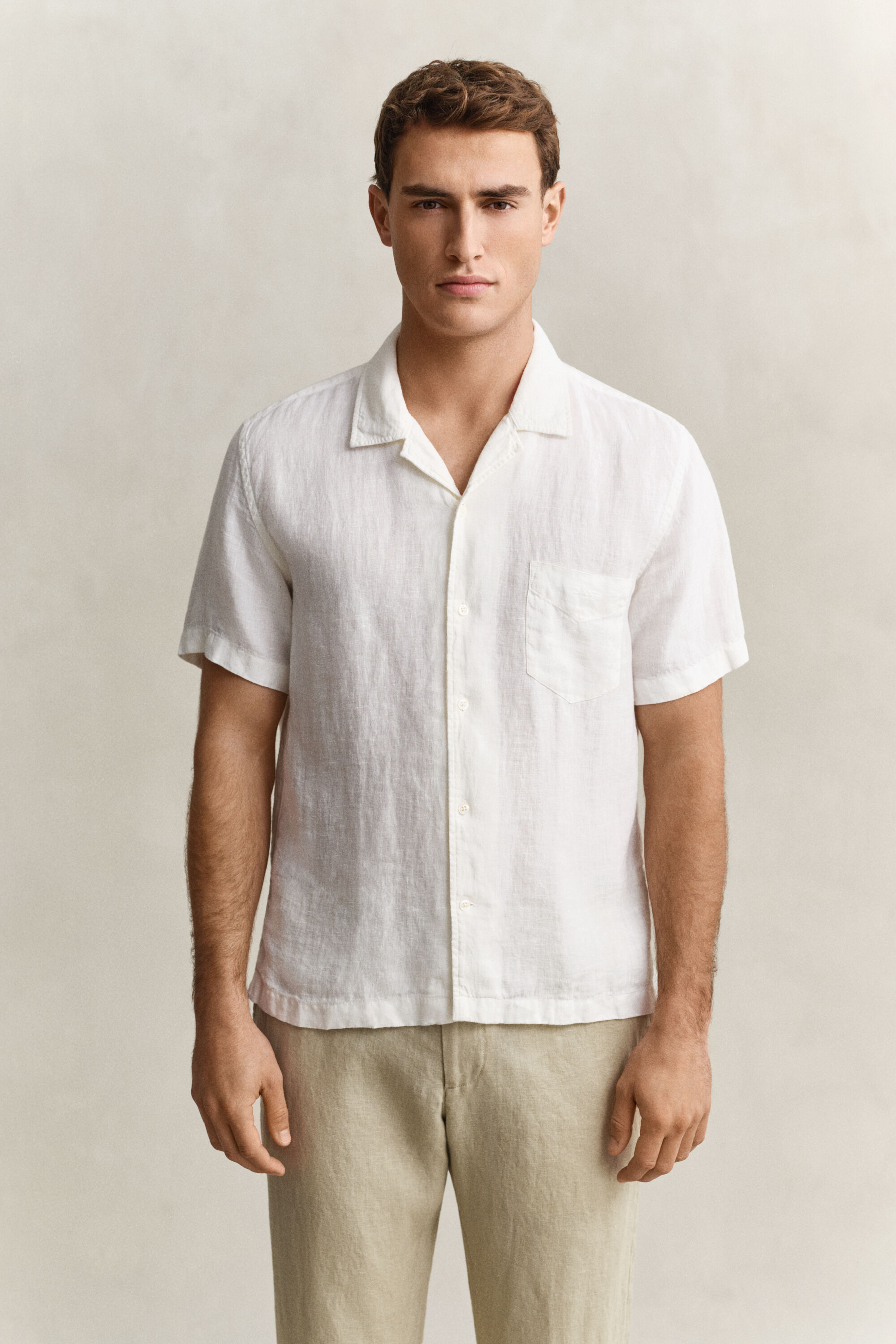Camisa de manga curta em linho