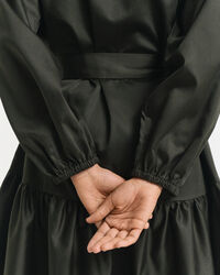 Vestido de manga comprida em algodão acetinado