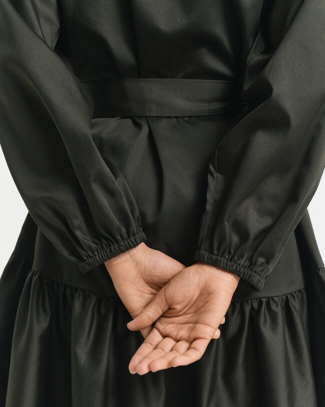 Vestido de manga comprida em algodão acetinado