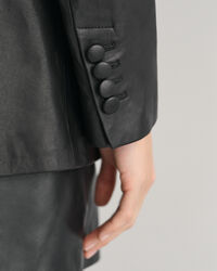 Blazer em pele regular fit