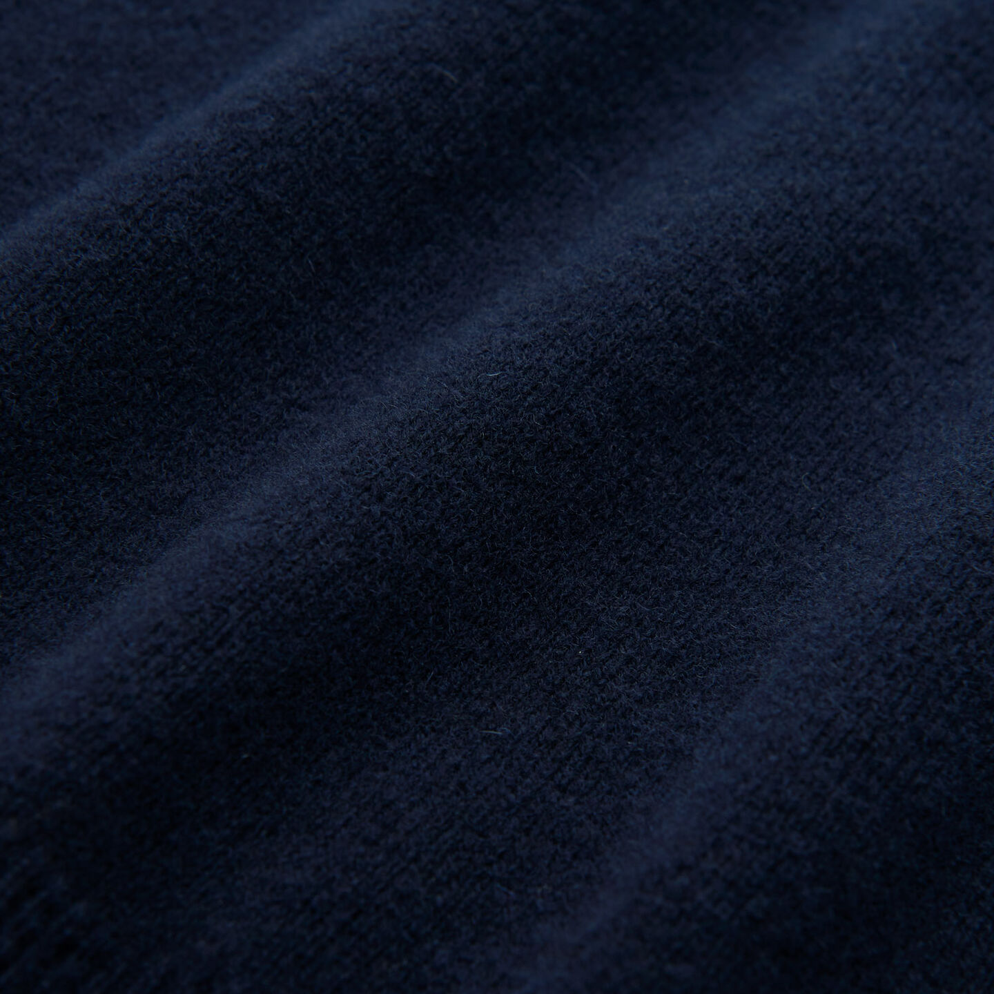 Pulover com decote redondo em lã extrafina