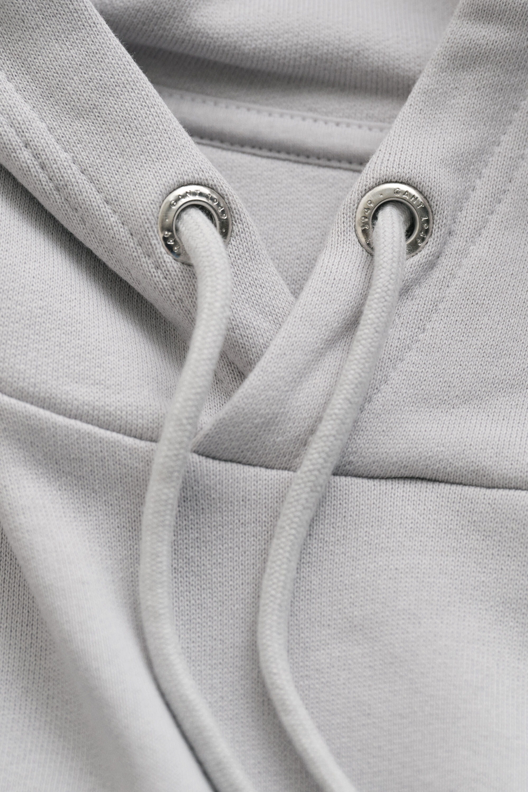 Sweatshirt com capuz e grafismo sazonal