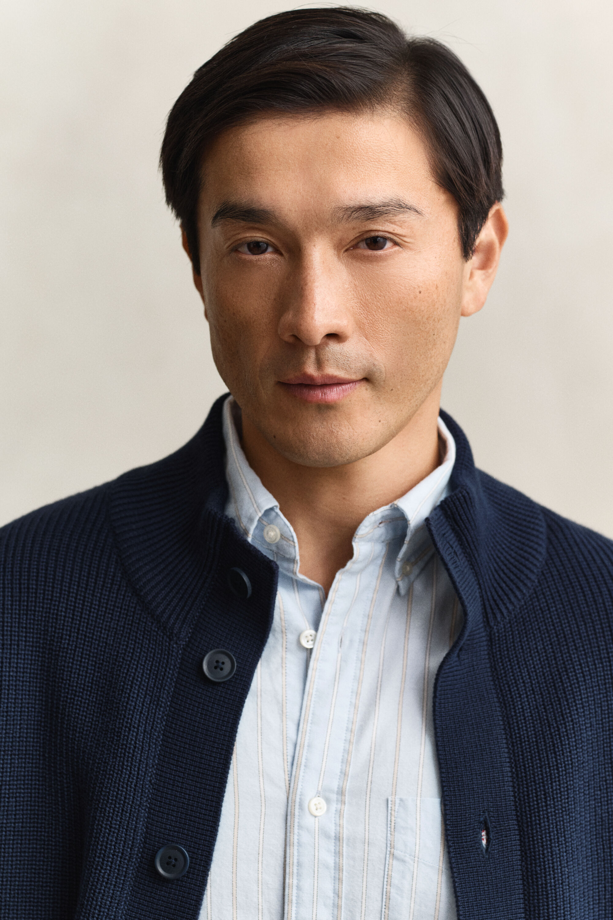 Casaco de malha canelada com botões