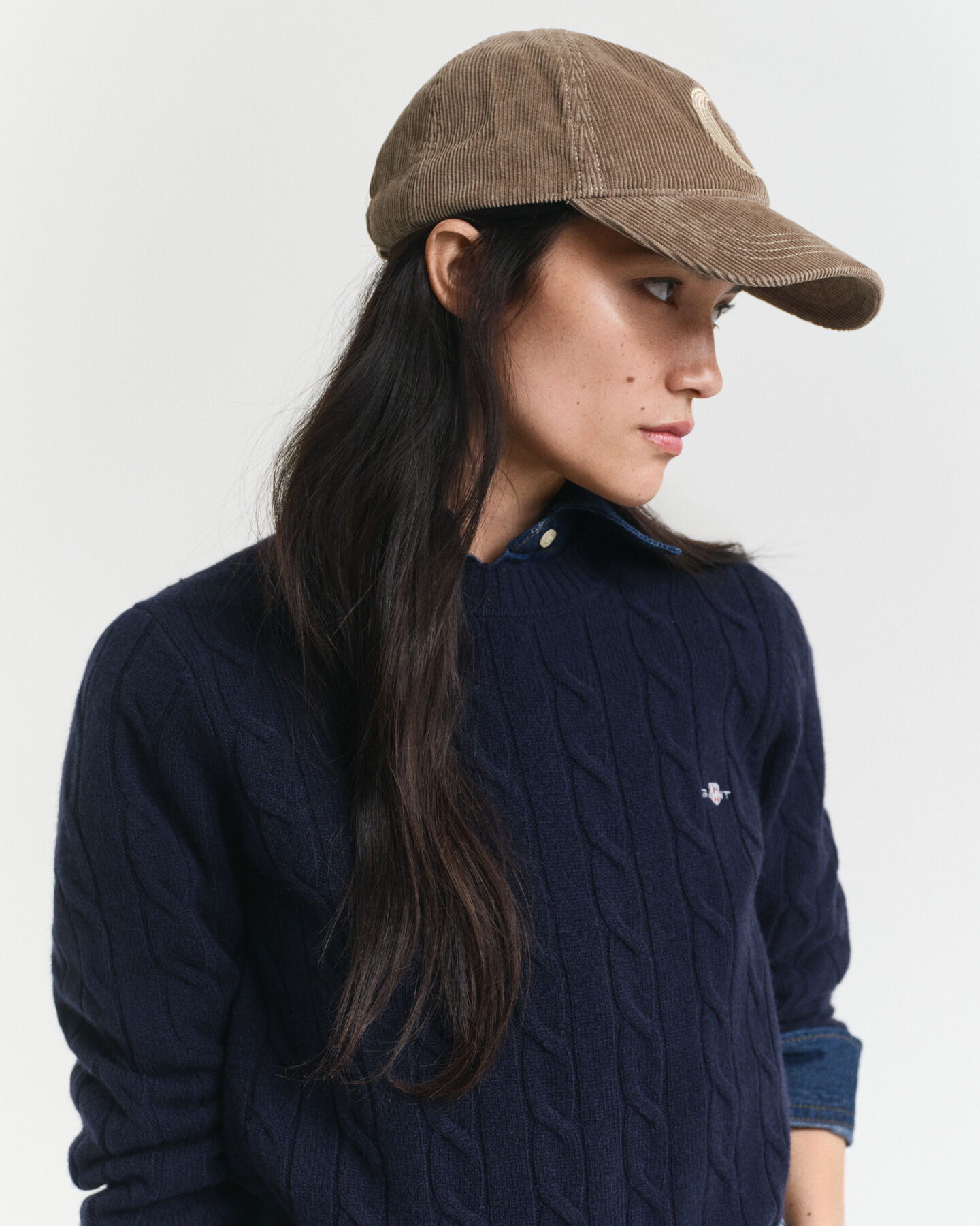 Camisola de malha entrançada de lã com decote redondo