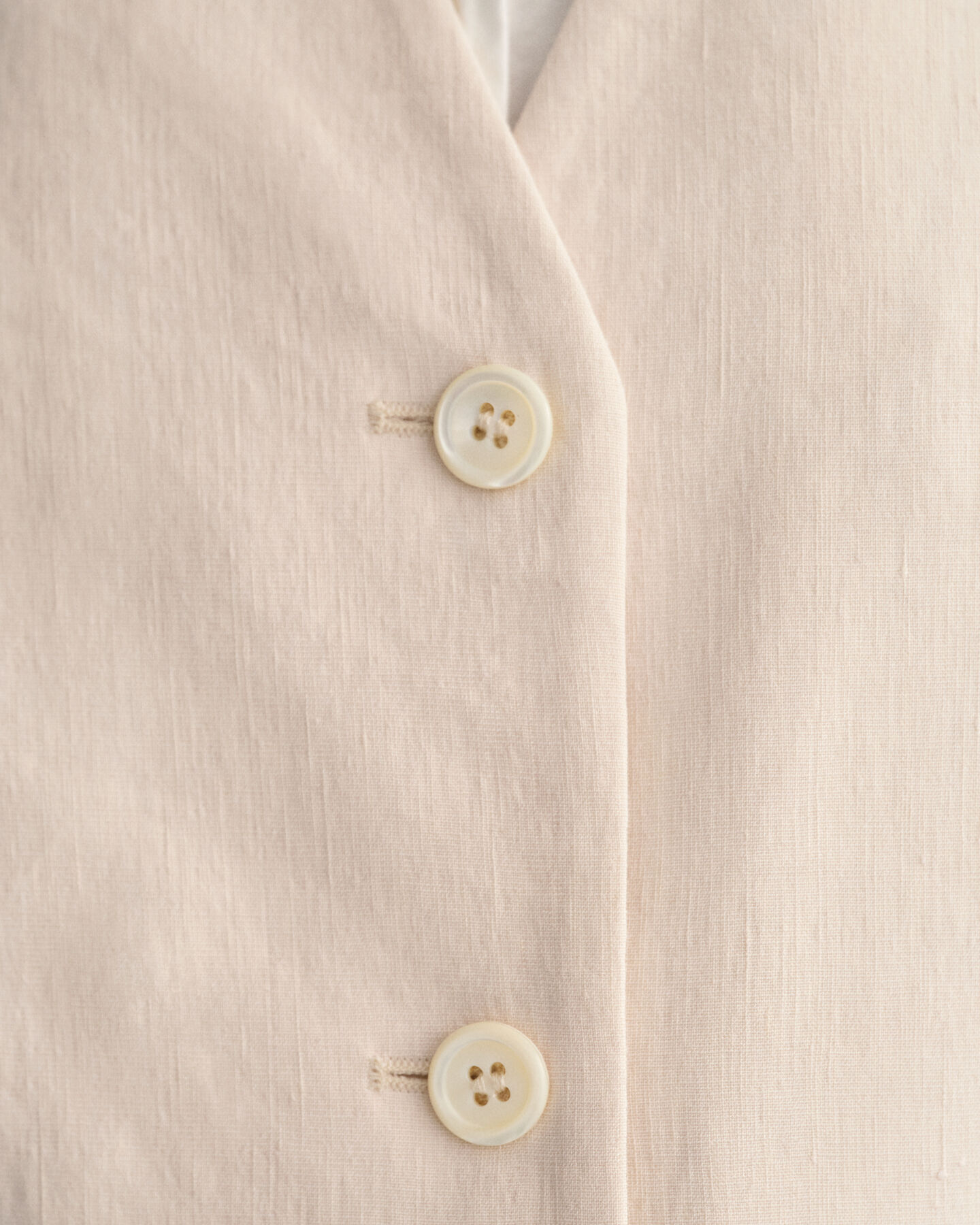 Colete em linho com elastano regular fit