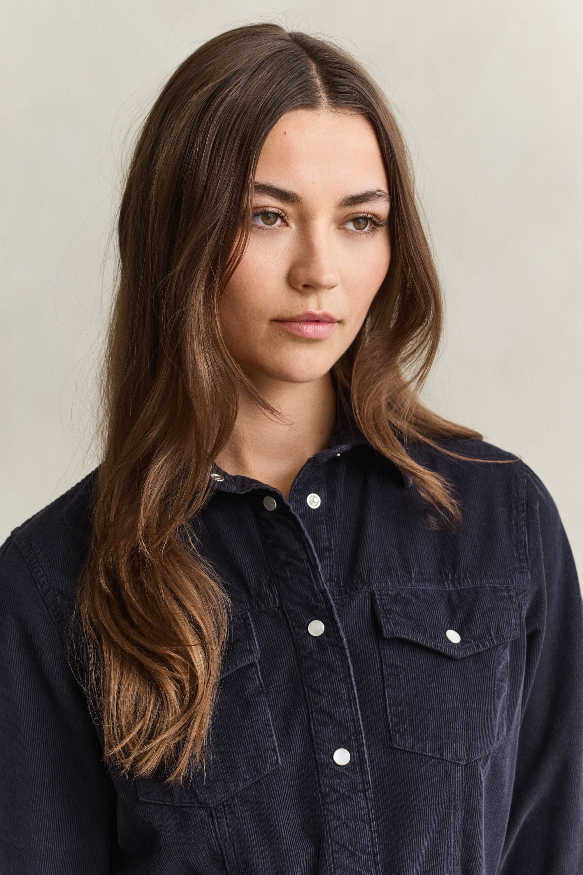 Vestido-camisa em bombazina com cinto