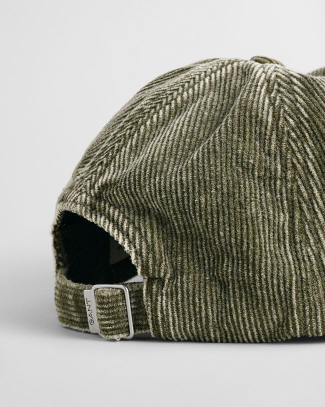 Boné em bombazina com lavagem e emblema G