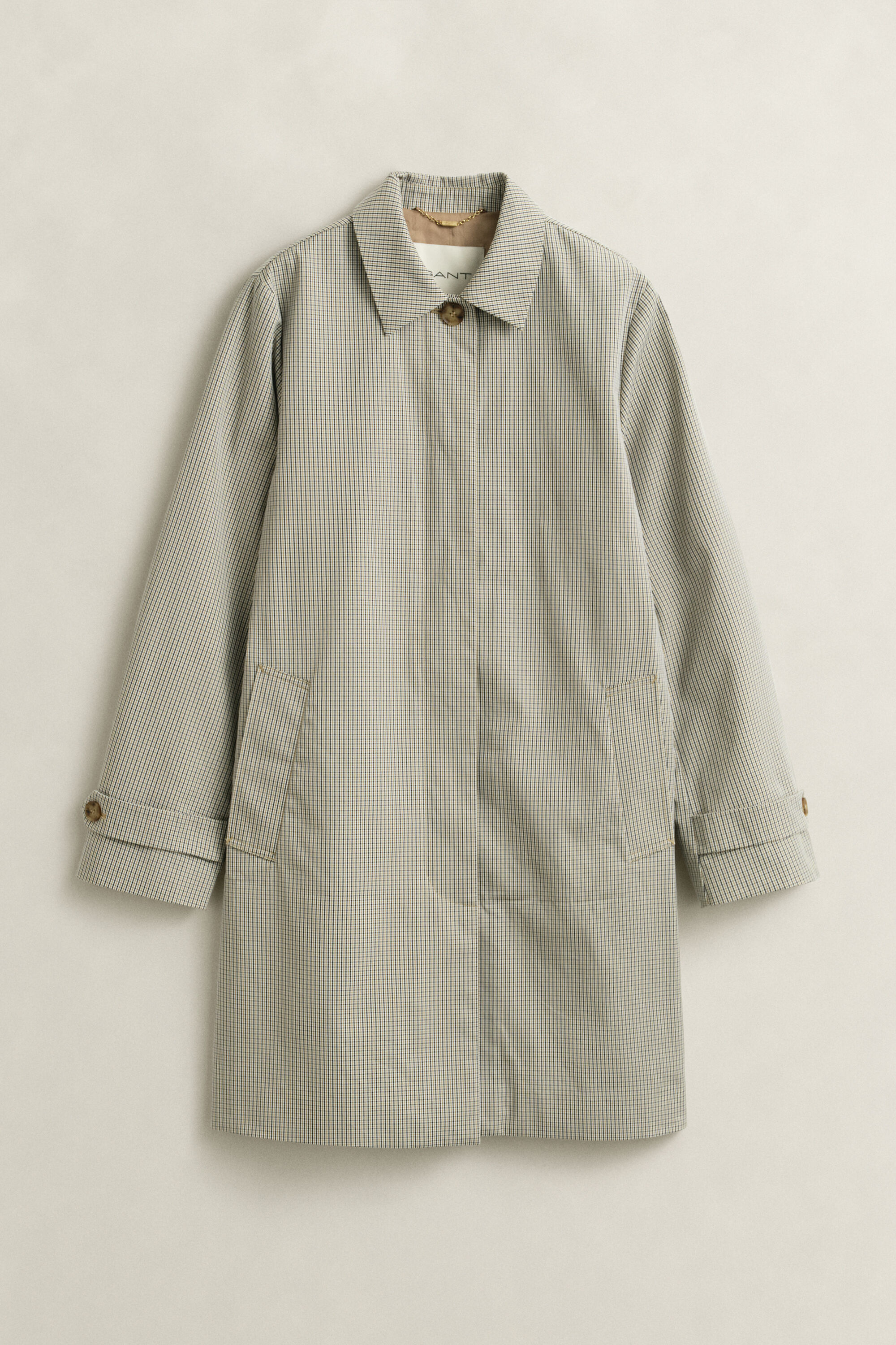 Gabardina com padrão de xadrez