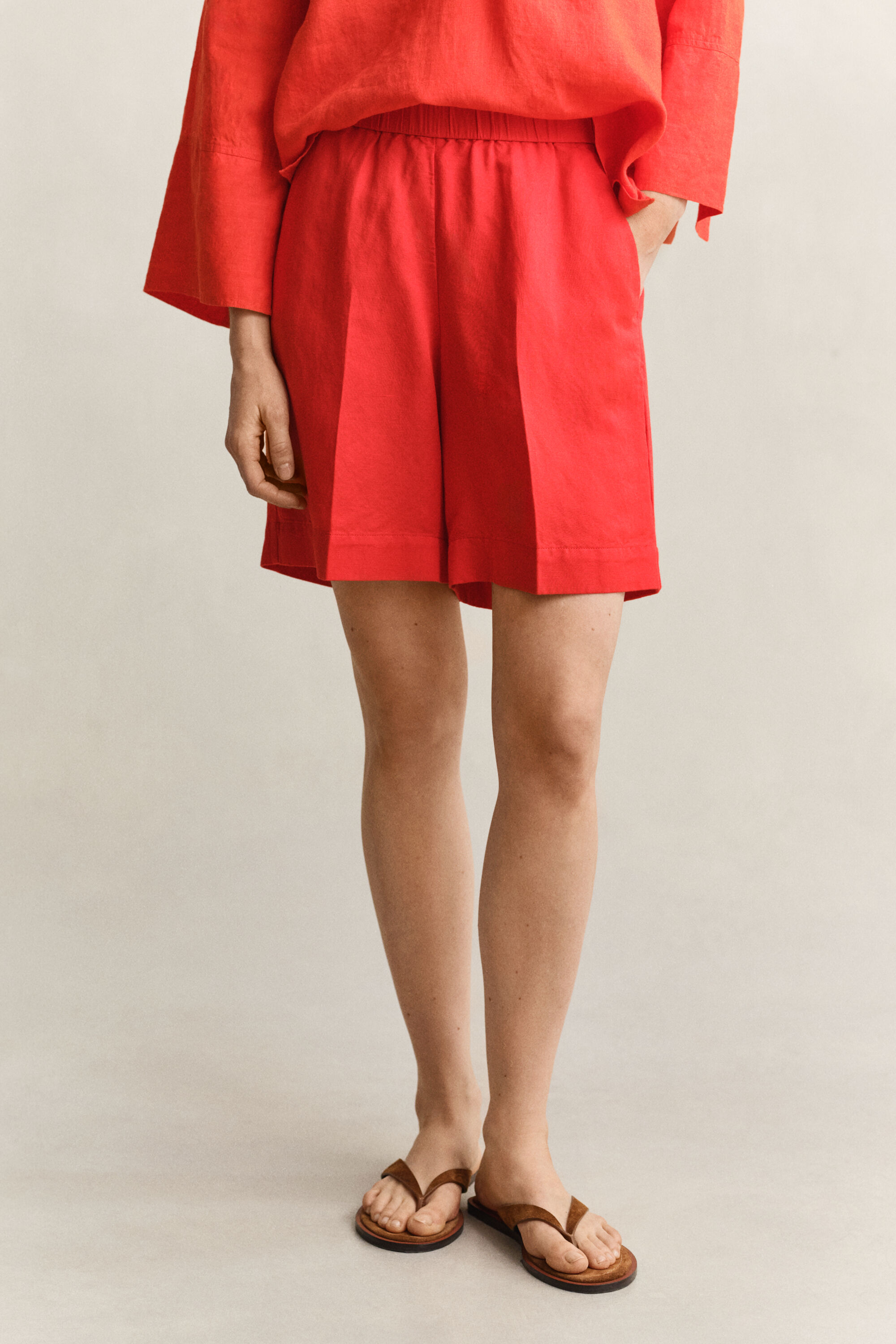 Calções em mistura de linho