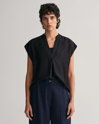 Blusa sem mangas com gola estilo mao