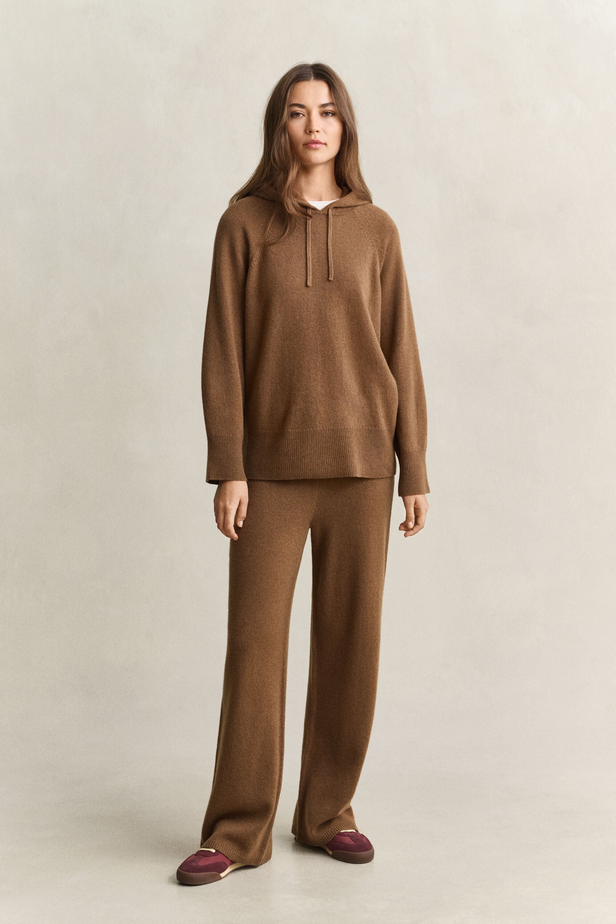 Sweatshirt com capuz em lã e caxemira