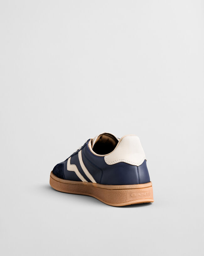 Ténis em pele Cuzima