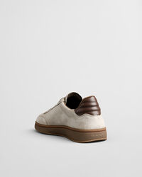 Ténis em camurça Cuzmo