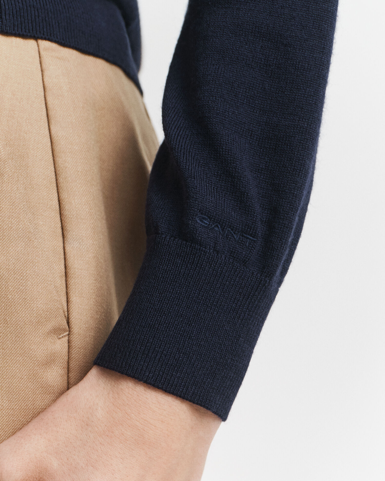 Camisola de gola alta em lã de merino extrafina