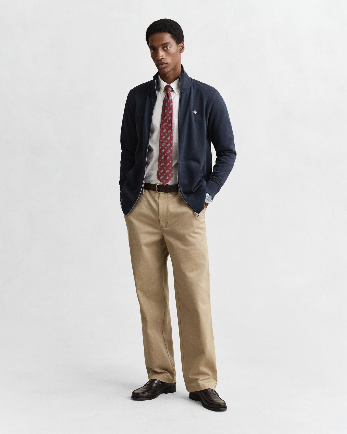 Sweatshirt com capuz e fecho de correr Shield