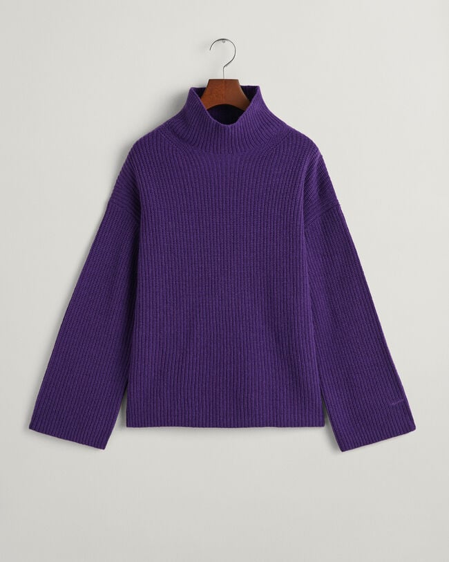 Pulover com gola estilo mao em lã canelada