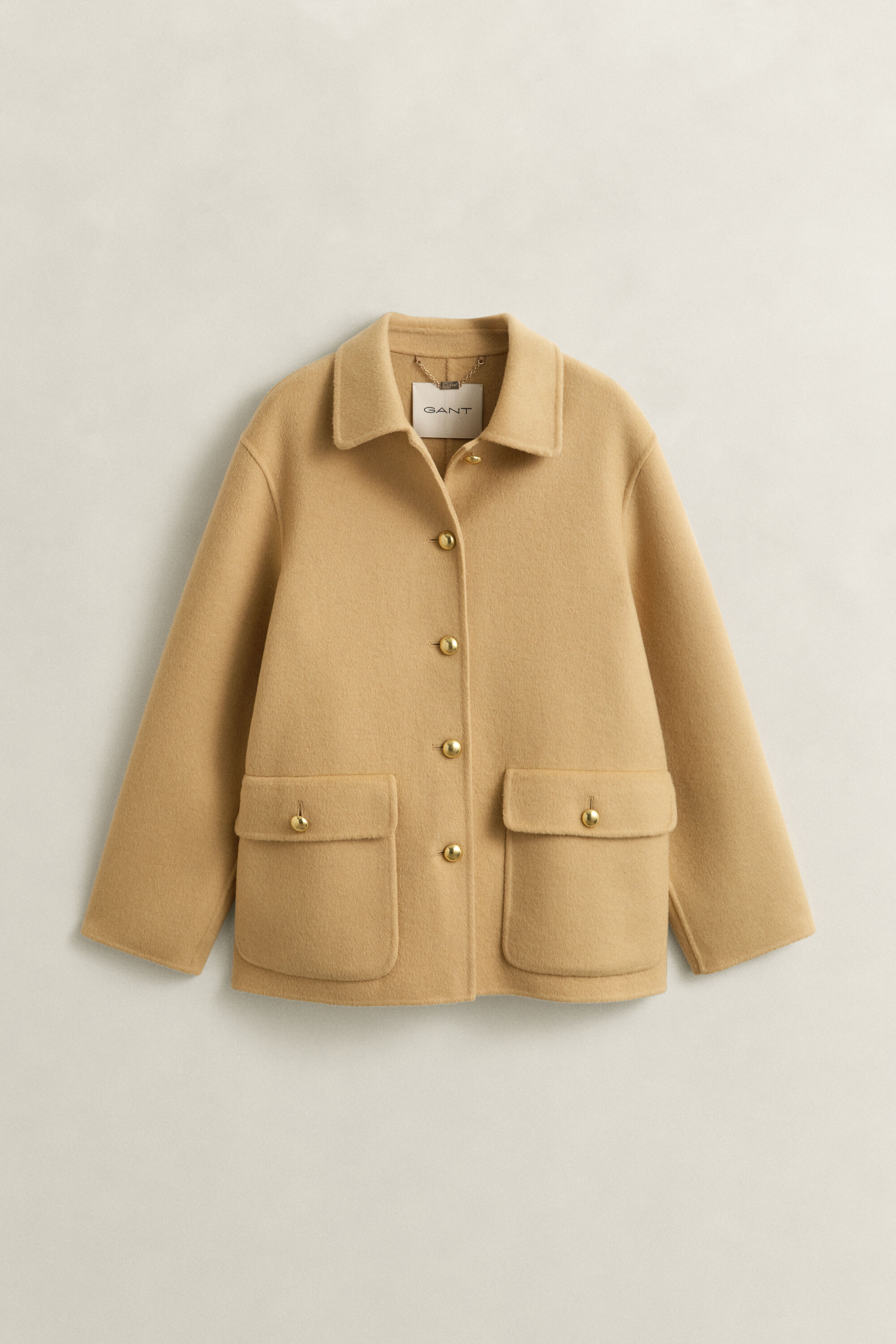 Casaco cosido à mão