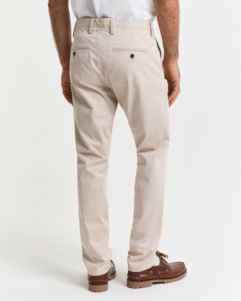 Calças chino em sarja slim fit