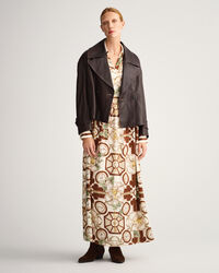 Casaco curto em pele