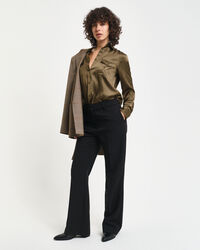 Camisa com bolsos regular fit