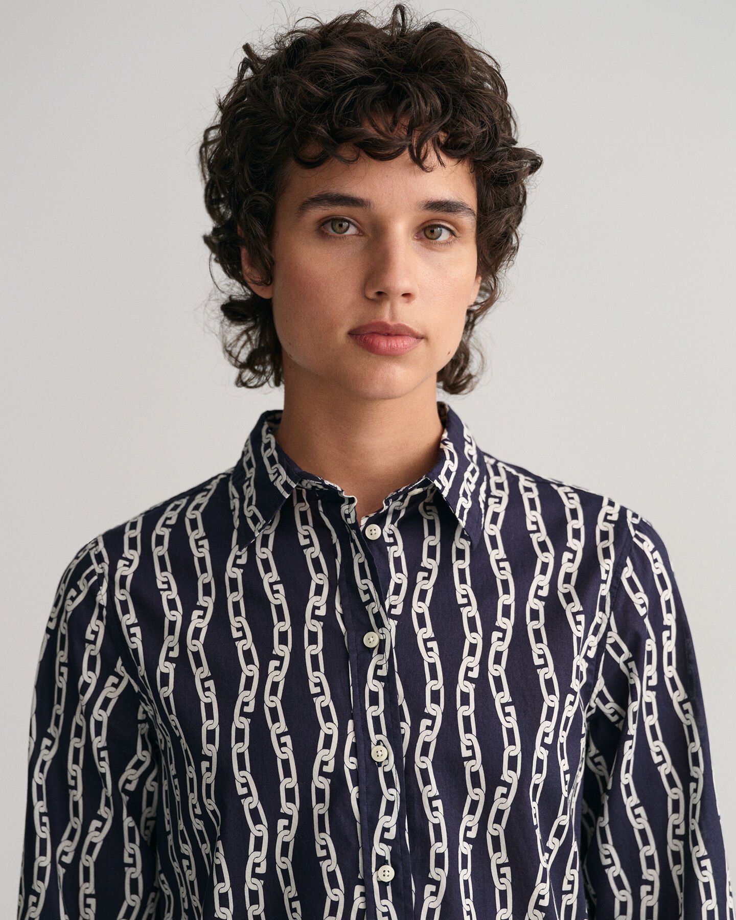 Camisa em voile de algodão com estampado Chain corte normal