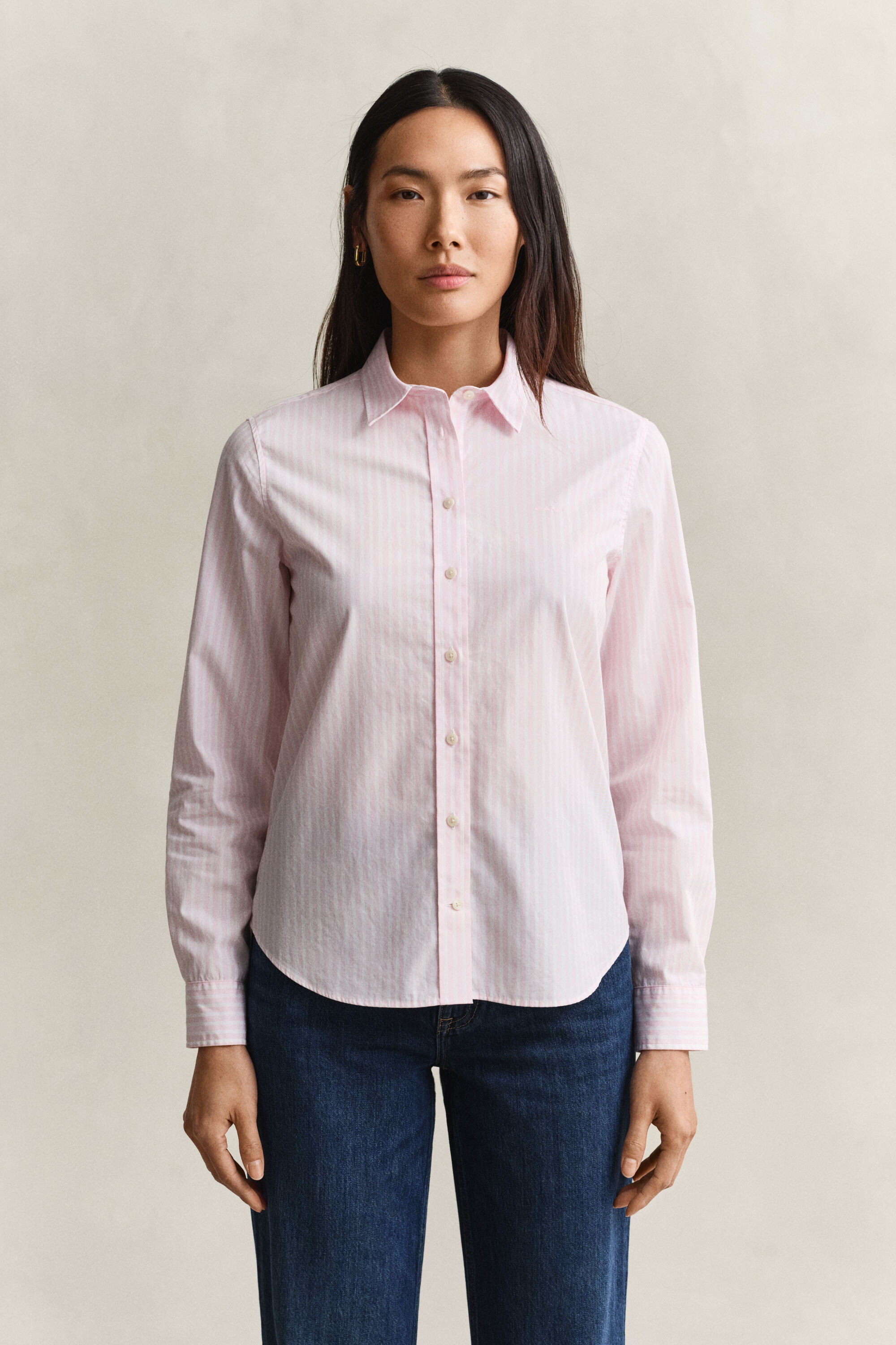 Camisa em popelina às riscas clássica regular fit