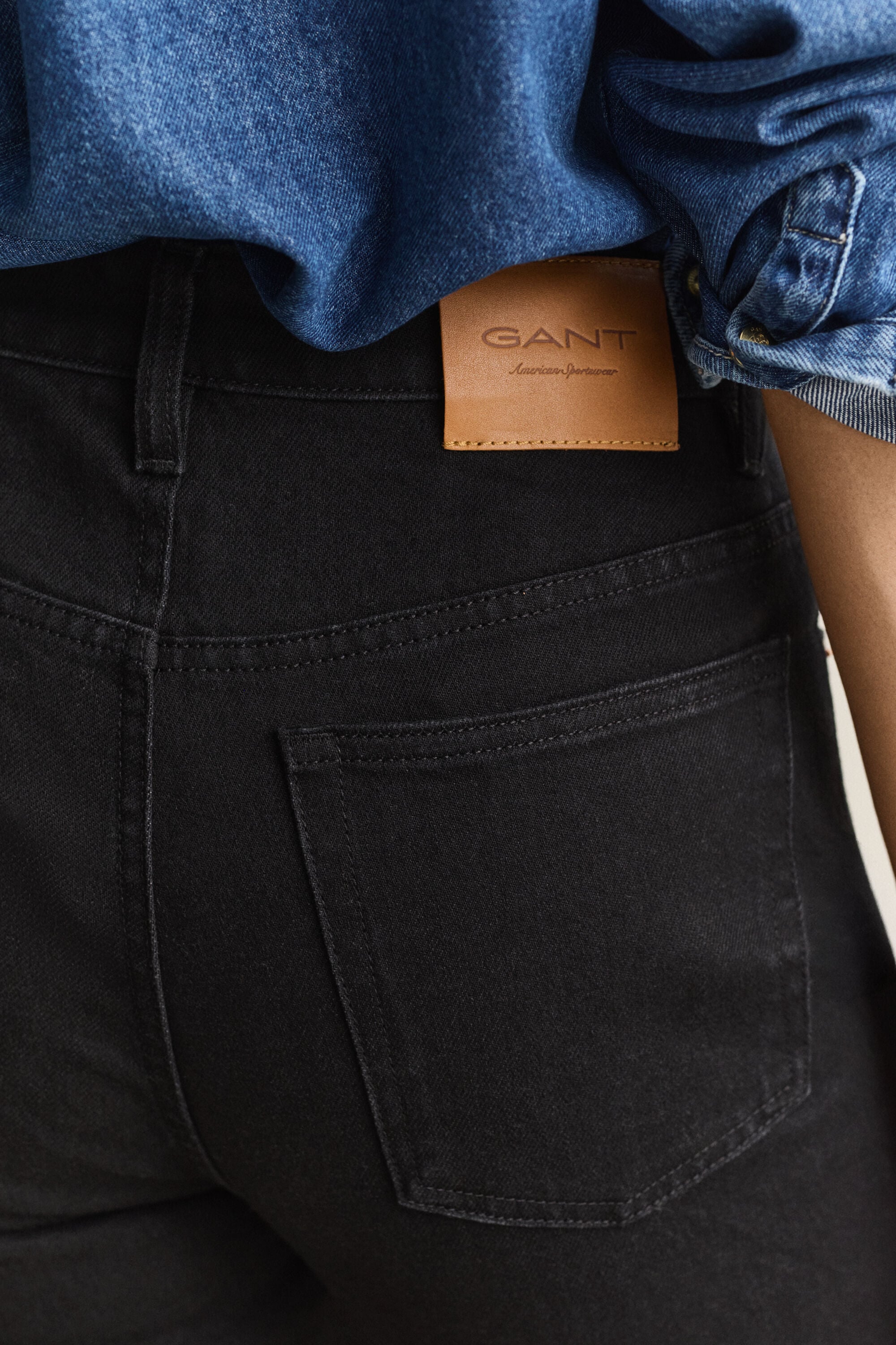 Calças de ganga com cintura subida slim fit
