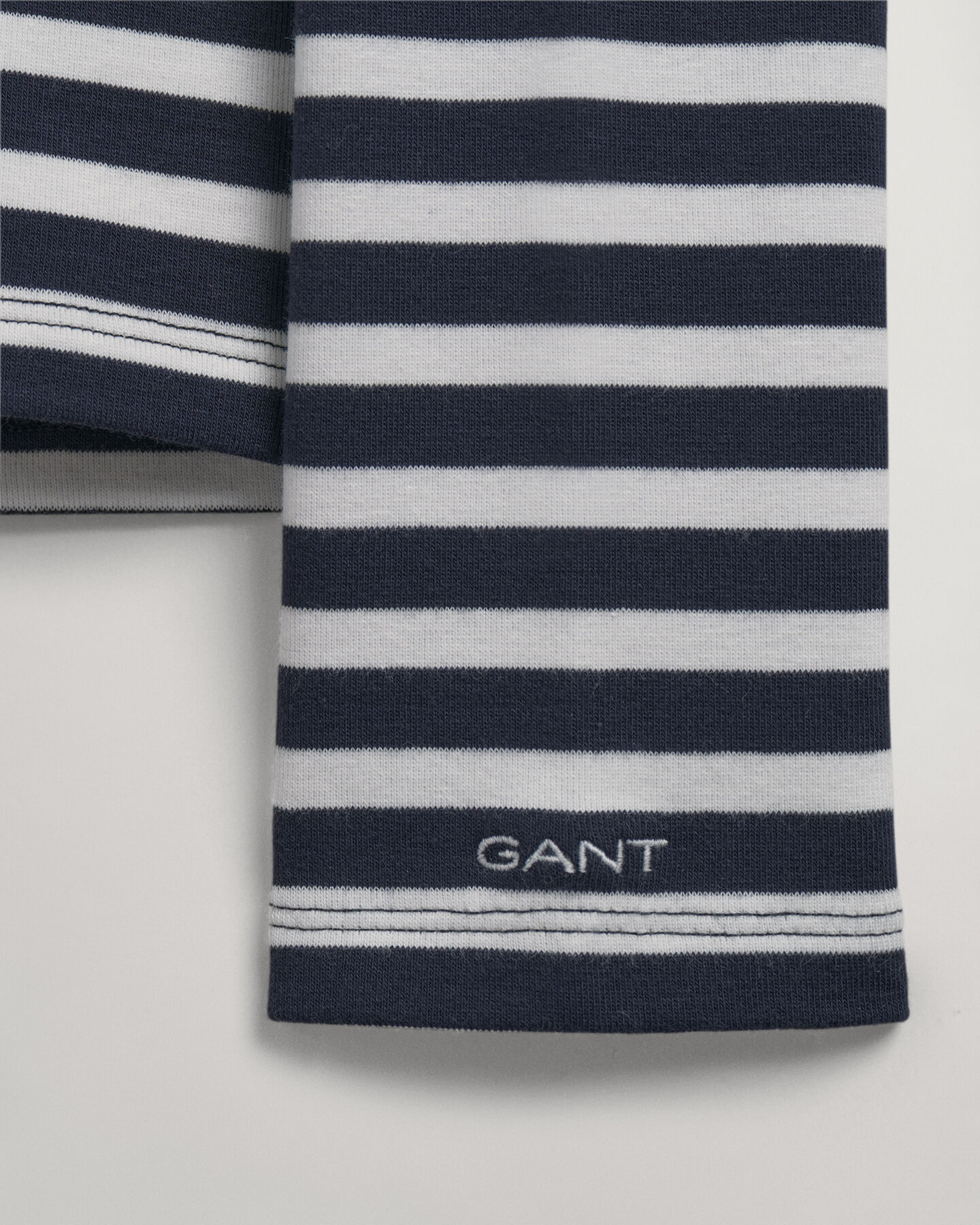 T-shirt canelada de manga comprida &agrave;s riscas