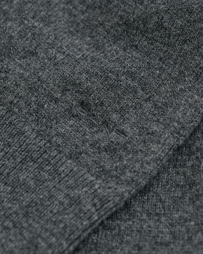 Casaco de malha em lã extrafina