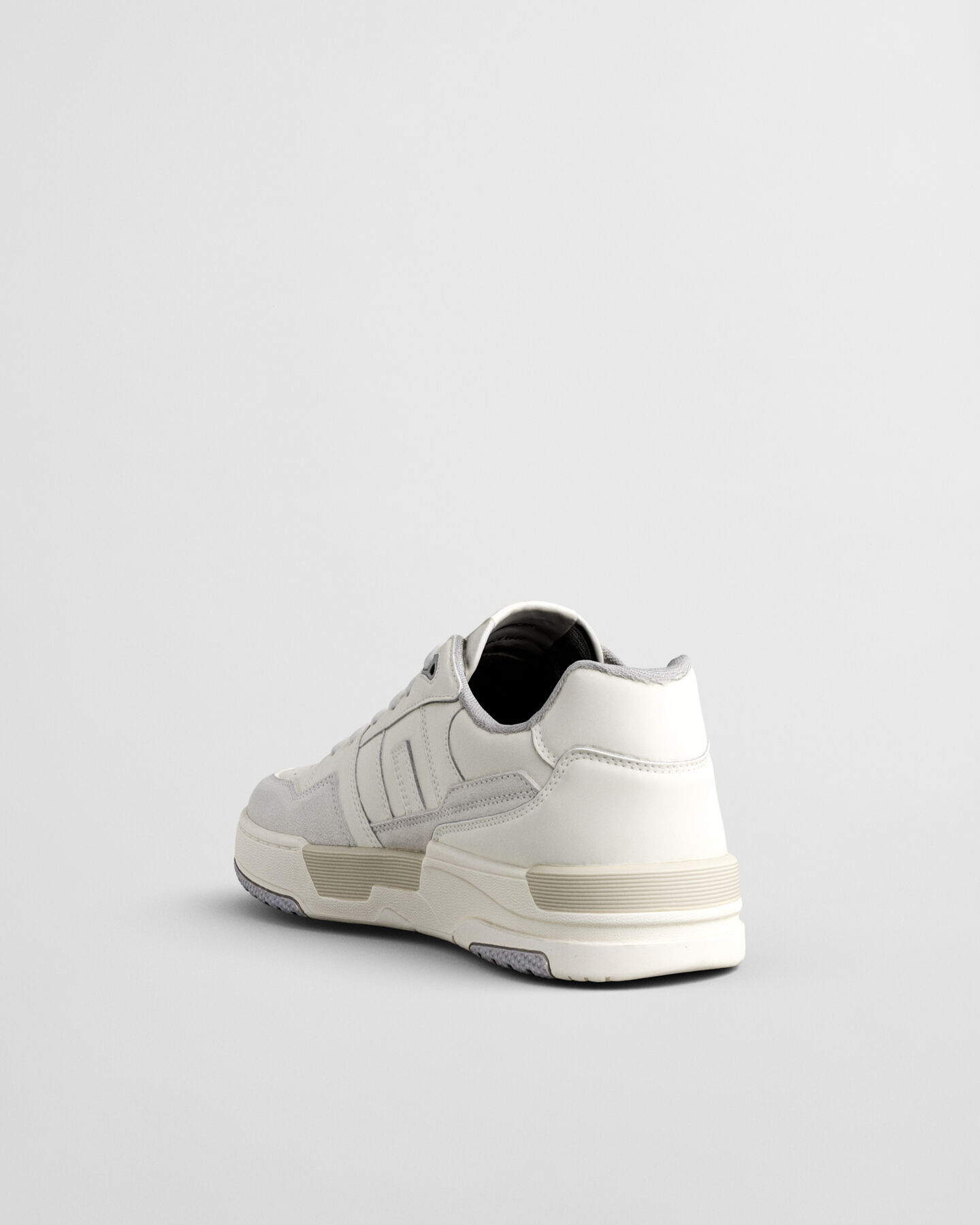 T&eacute;nis em pele e camur&ccedil;a Brookpal