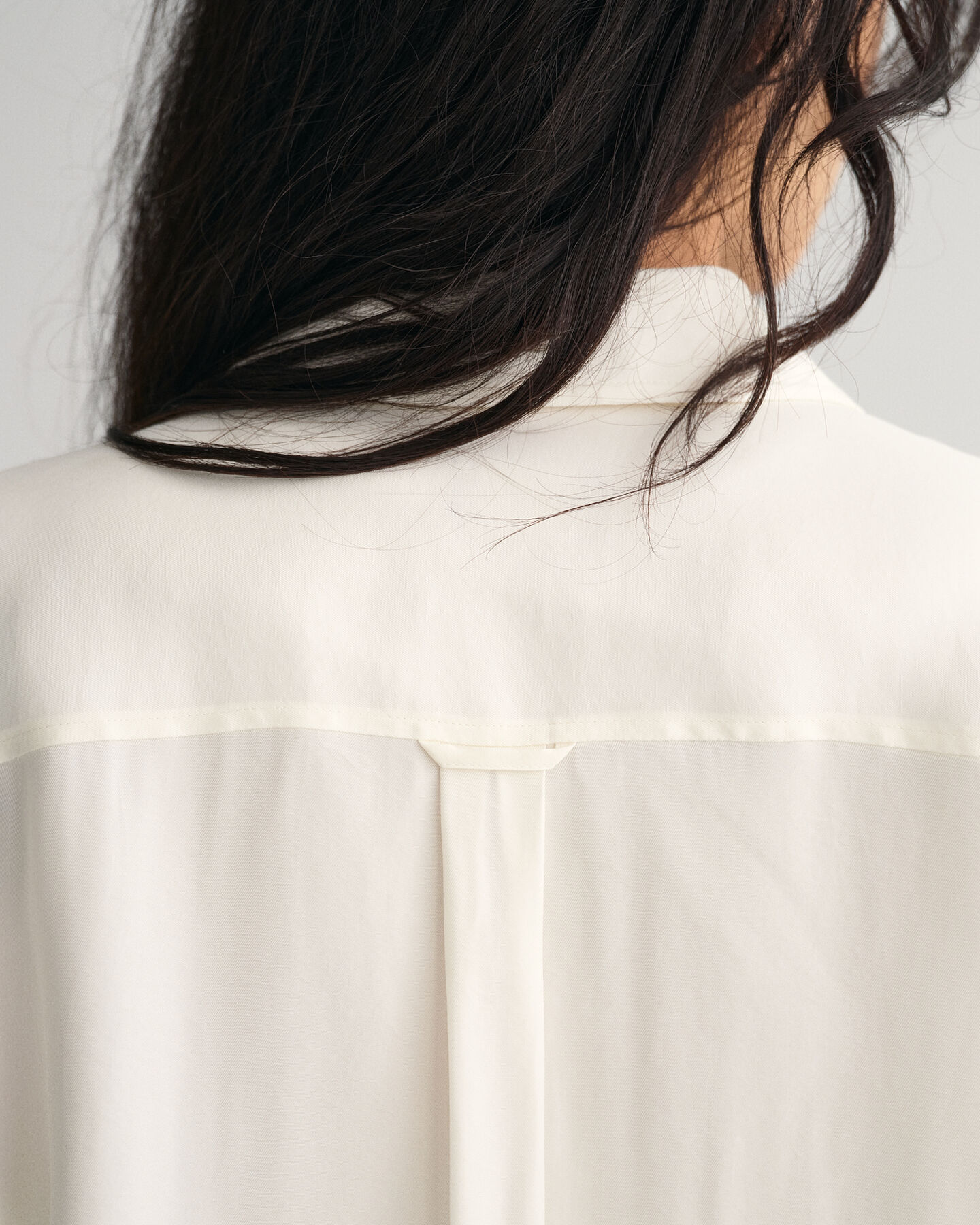 Camisa com bolsos com aba relaxed fit