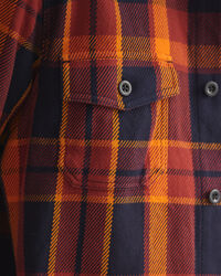 Sobrecamisa em sarja resistente com padr&atilde;o de xadrez