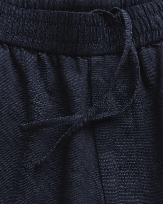 Calções com cordão