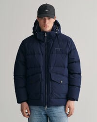 Blus&atilde;o de penas Alta