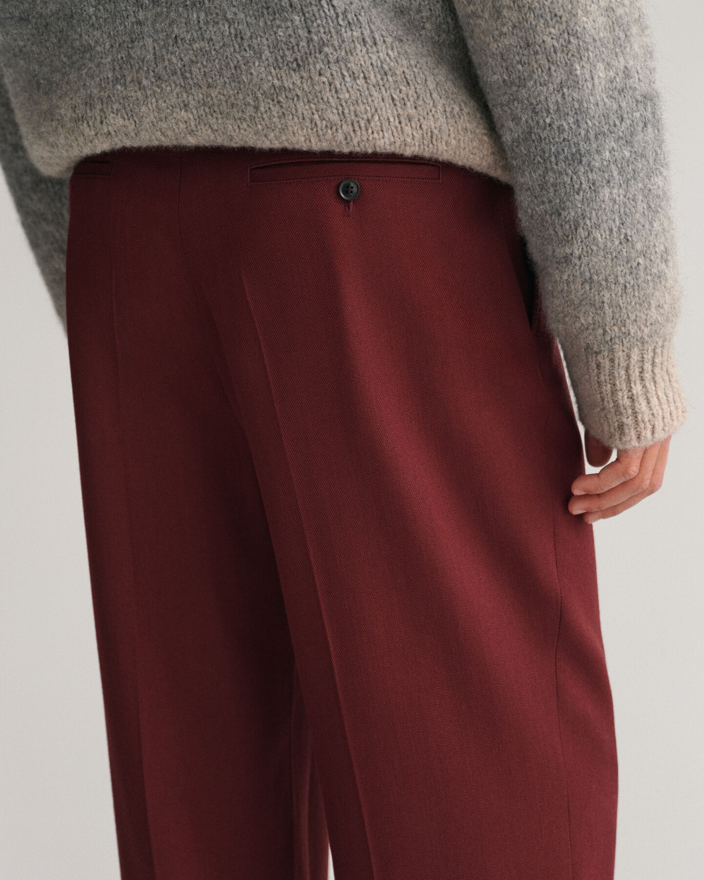 Calças de fato em lã sarjada