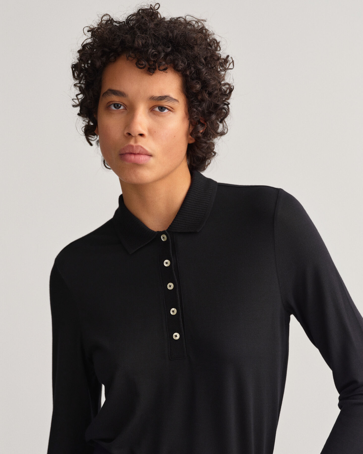 Polo de mangas compridas em algod&atilde;o piqu&eacute; Detail Collar