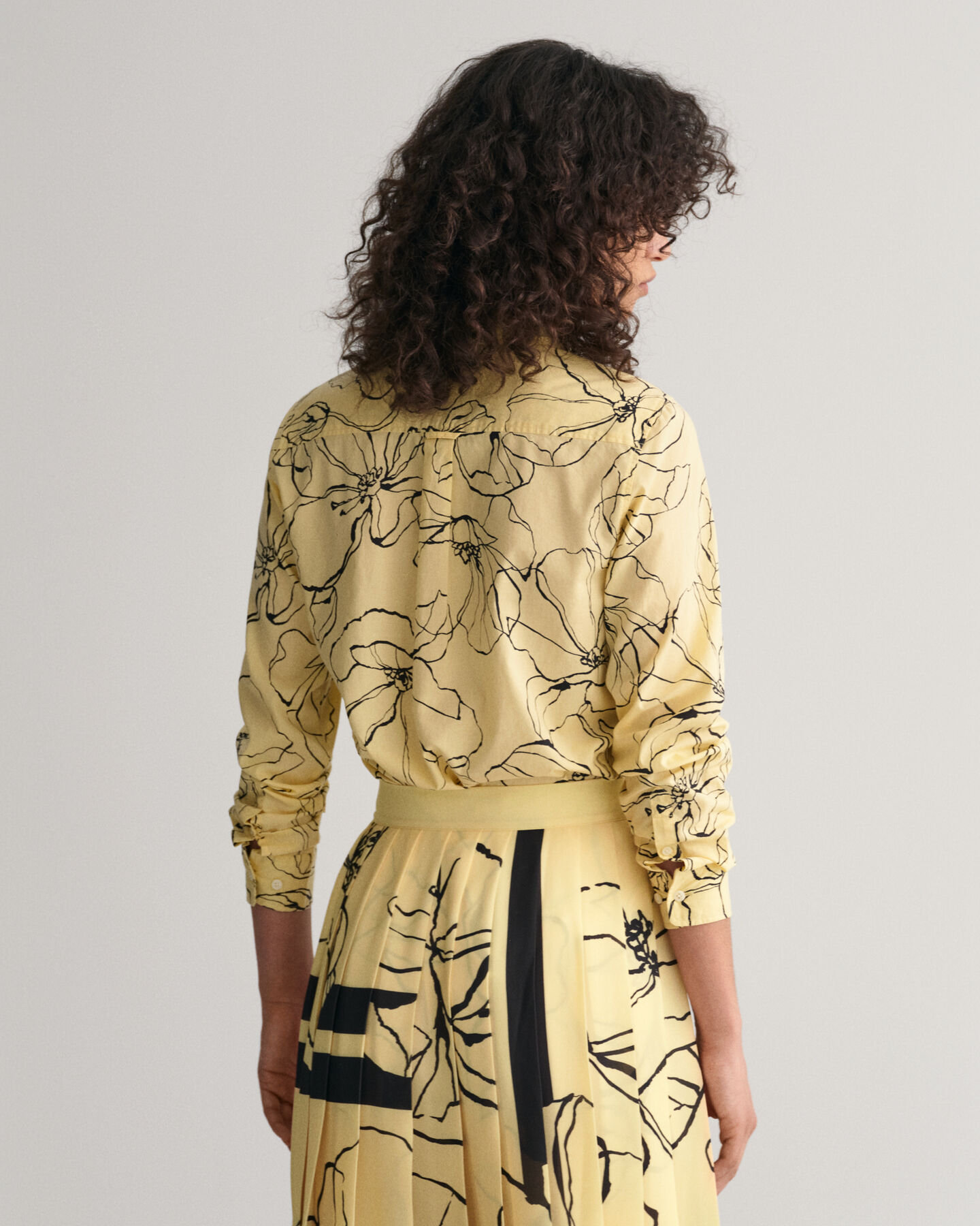 Camisa em voile de algodão Line Drawing regular fit