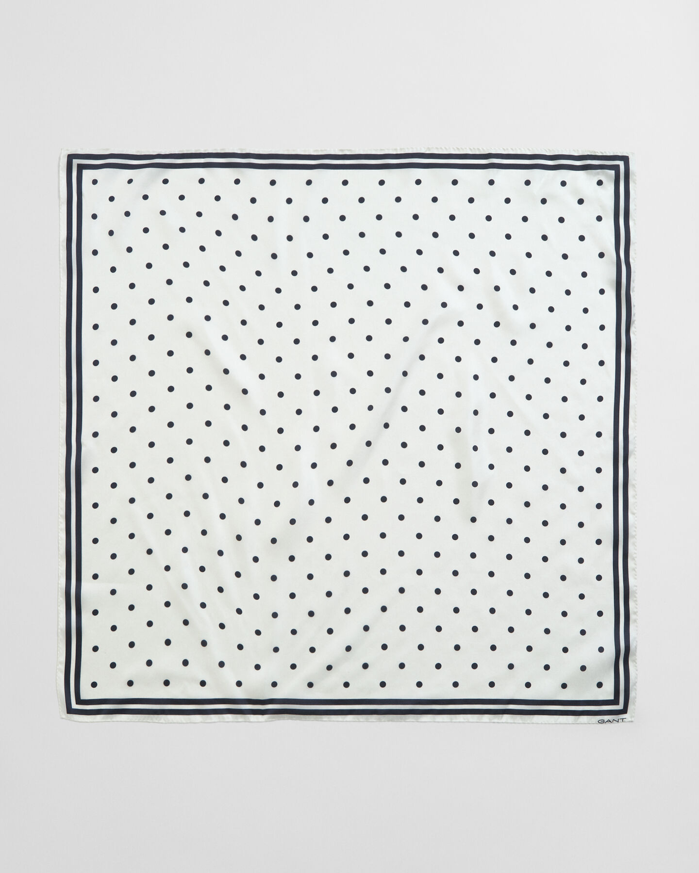Lenço de seda com estampado às bolinhas