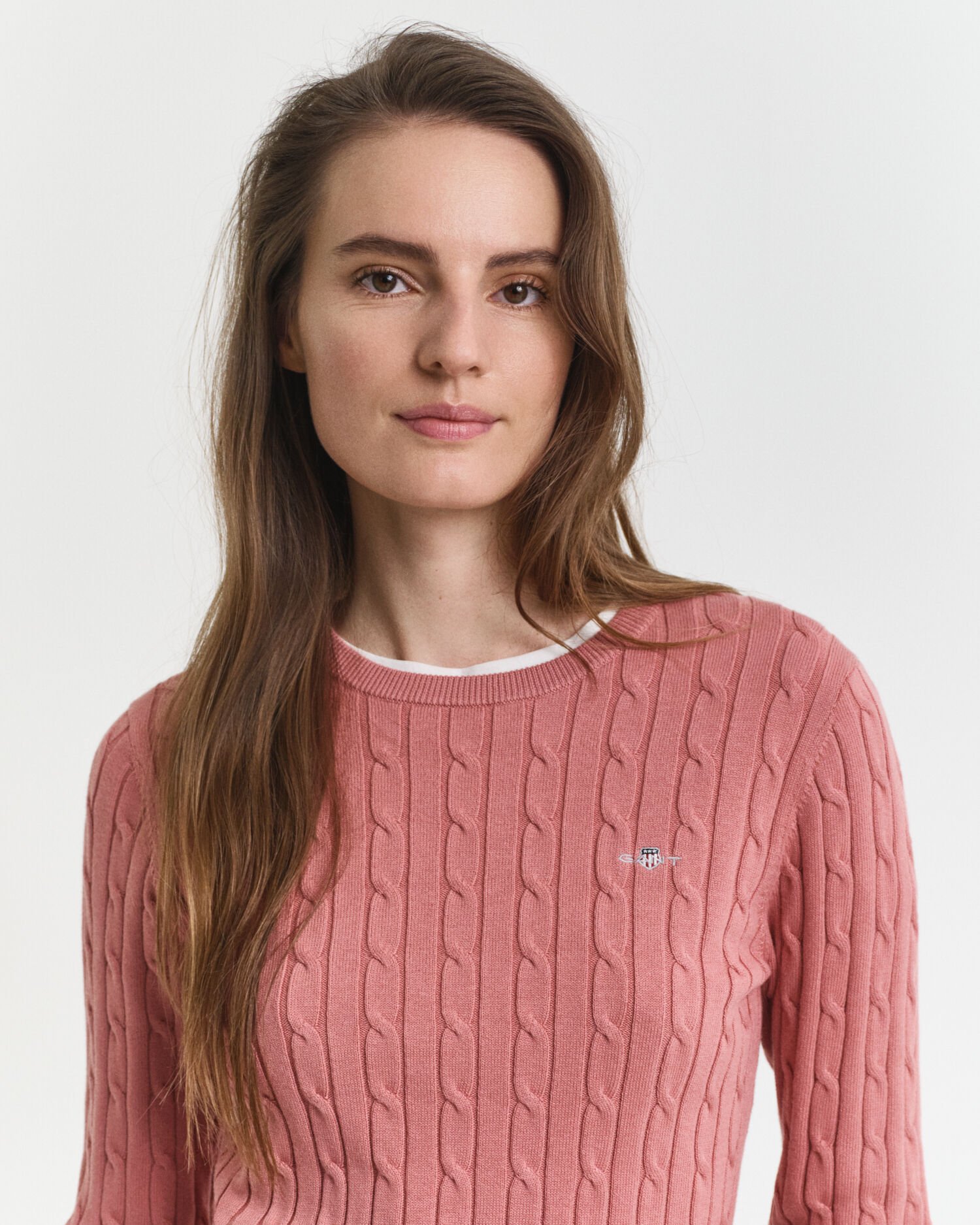 Camisola de malha entrançada com decote redondo