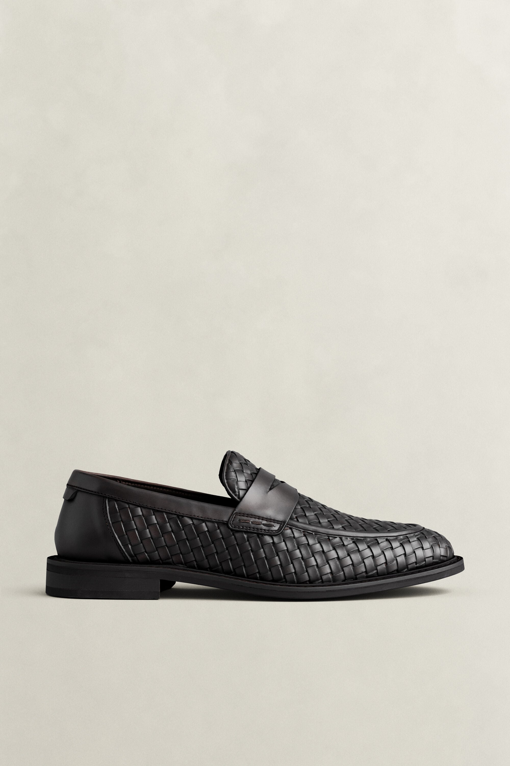 Loafers com atacadores Lozham