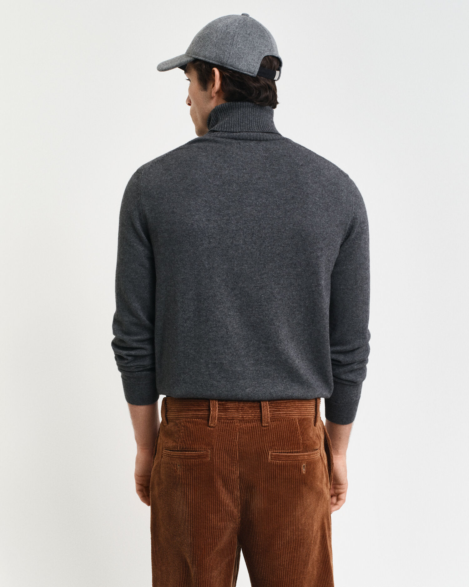 Camisola de gola alta em lã e algodão