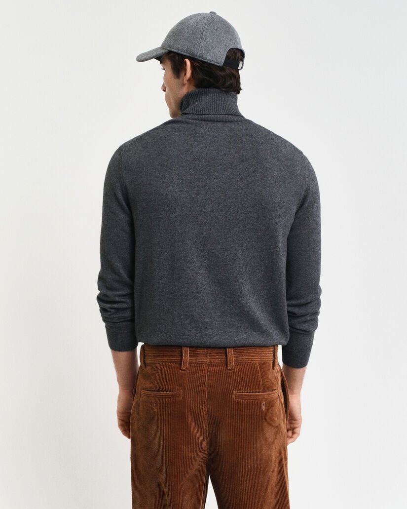 Camisola de gola alta em lã e algodão