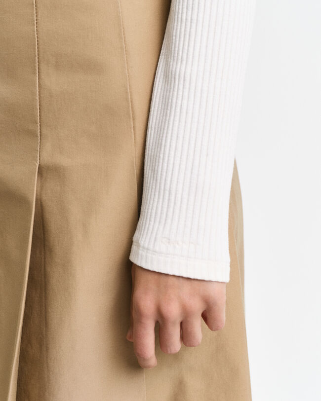 Polo de mangas compridas em malha canelada