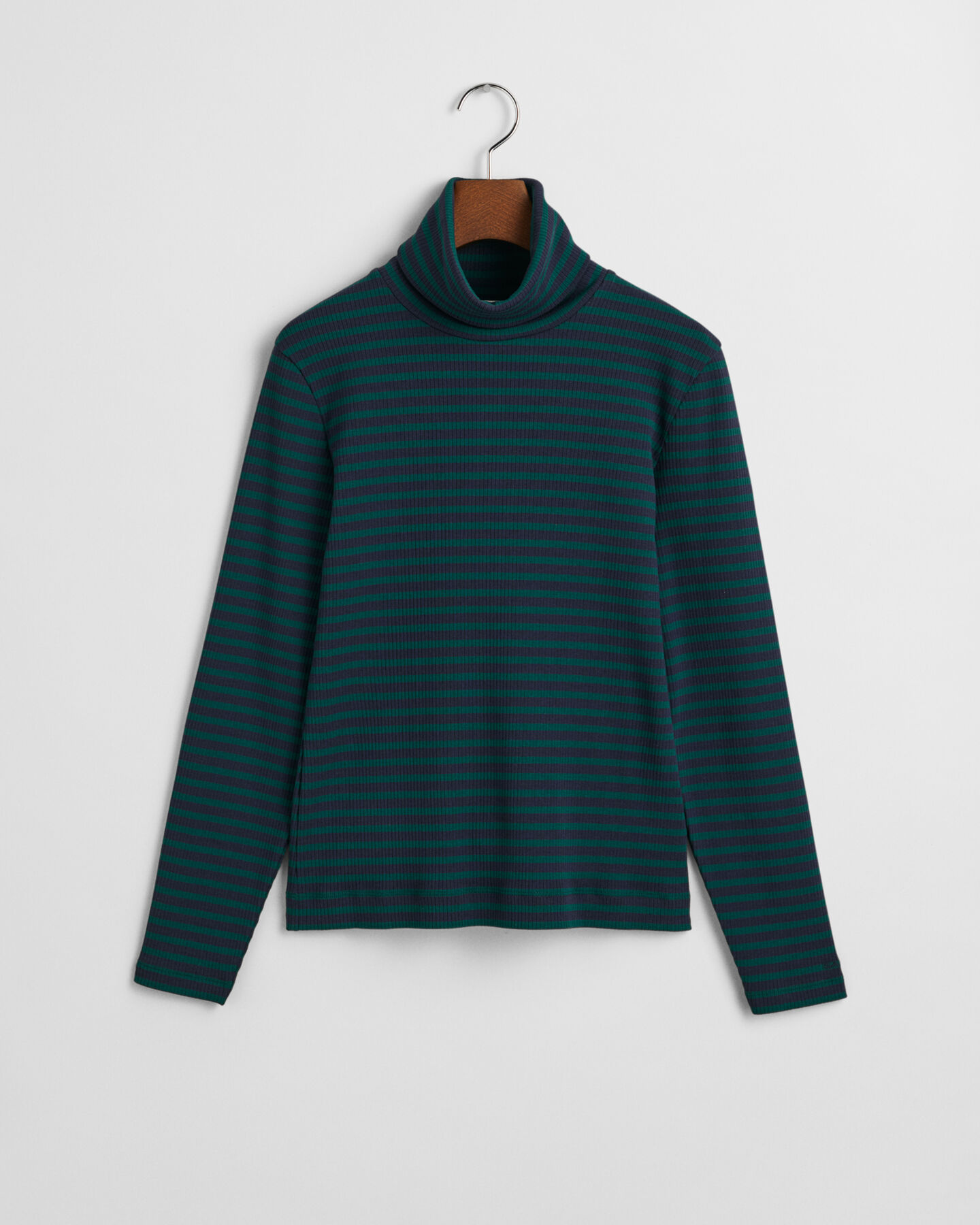 Camisola de manga comprida com gola alta em malha canelada às riscas