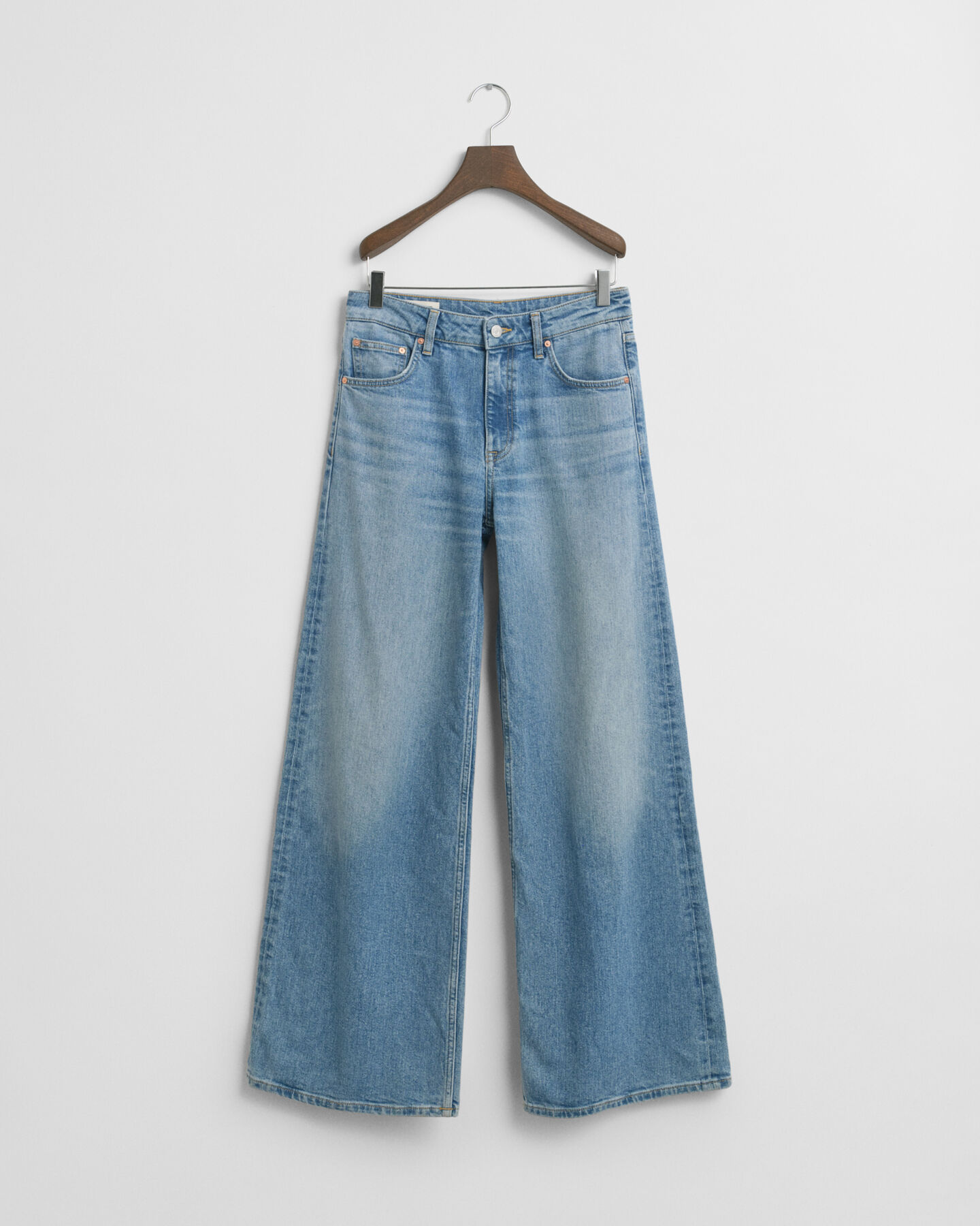 Cal&ccedil;as de ganga com perna larga