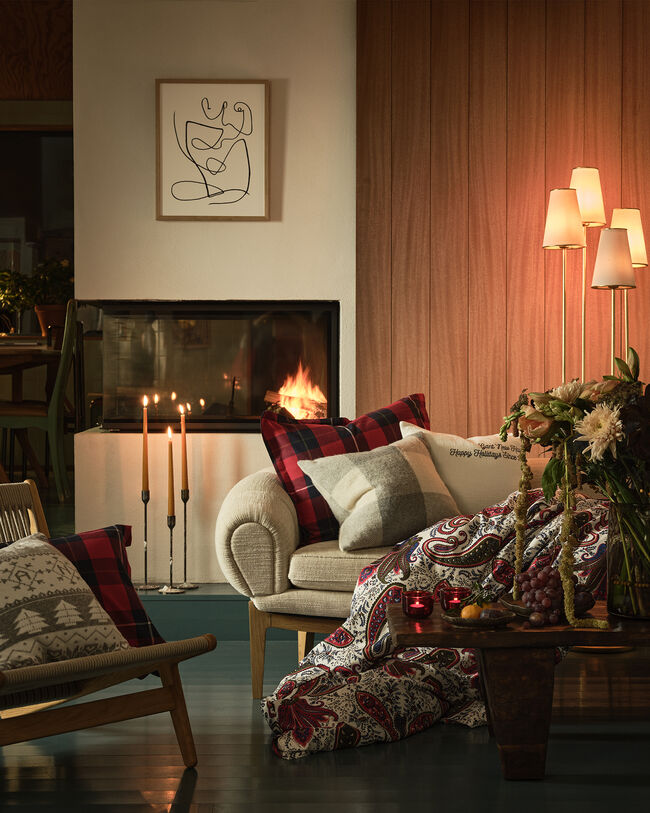 Almofada com padrão de xadrez