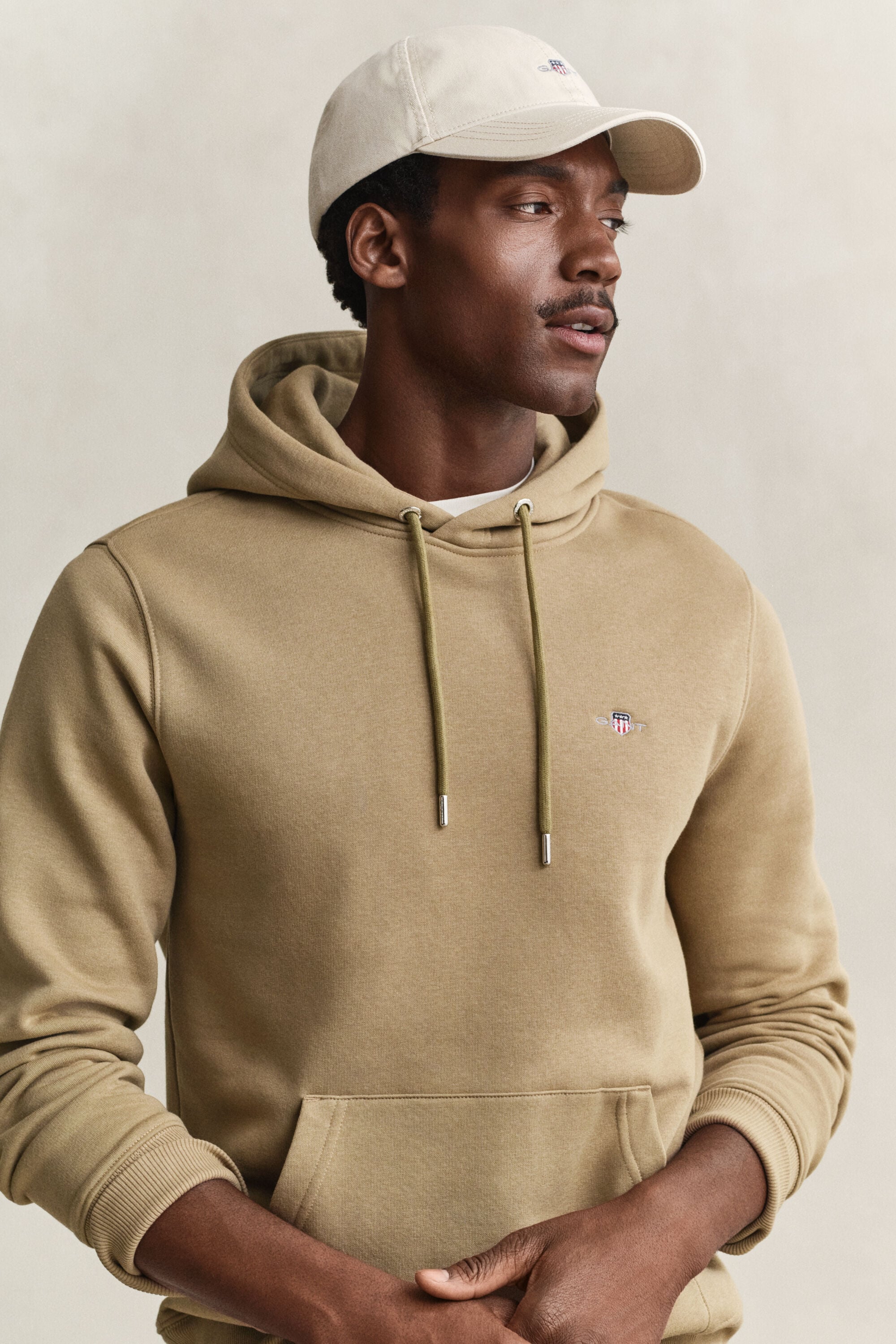 Sweatshirt com capuz Shield