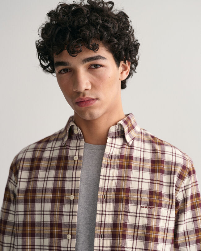 Camisa em algod&atilde;o Oxford escovado com padr&atilde;o de xadrez regular fit